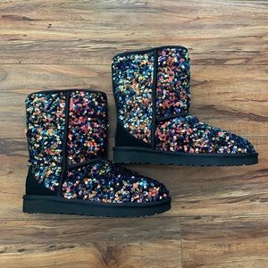 UGG Classic Short Stellar Sequin Medallion Suede Fur Boots Womens Size 7 Blue